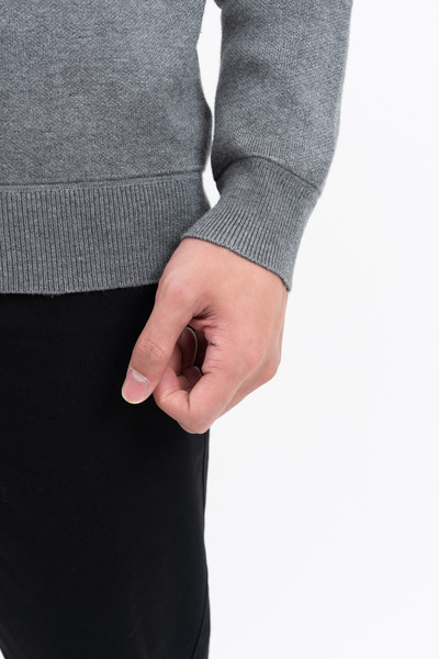 Áo len cổ cao kéo khóa