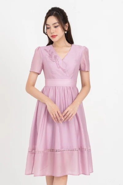 Đầm lụa xòe cổ V