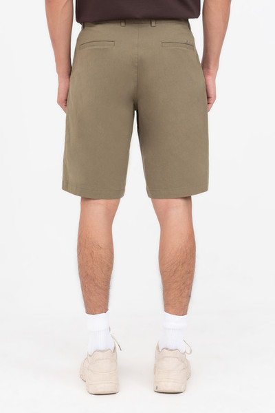 Quần shorts Khaki ngang gối
