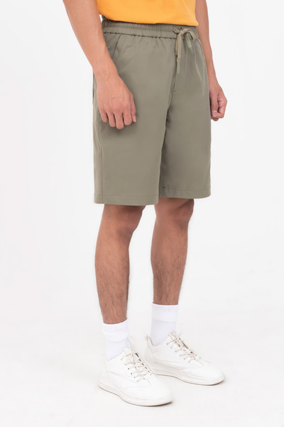 Quần shorts Regular ngang gối