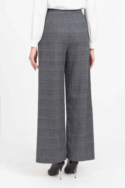 Quần ống suông họa tiết kẻ