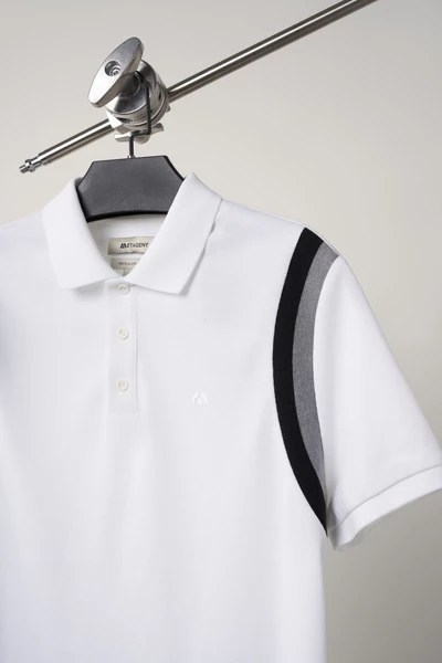Áo Polo phối kẻ đen