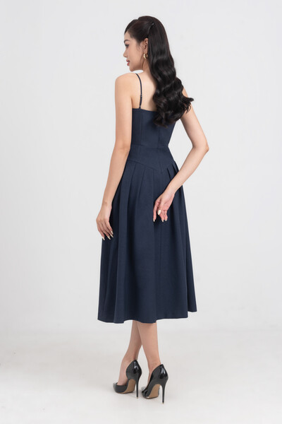 Đầm xòe kiểu Eser