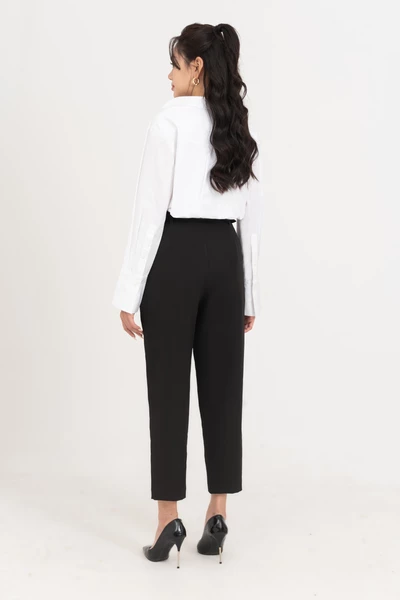 Áo sơ mi croptop cổ cách điệu