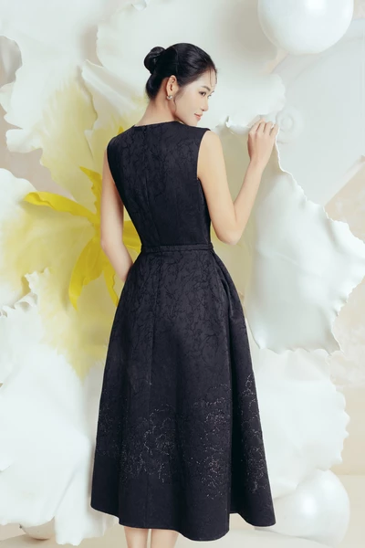 Ellen Dress - Đầm dạ hội khắc hoa