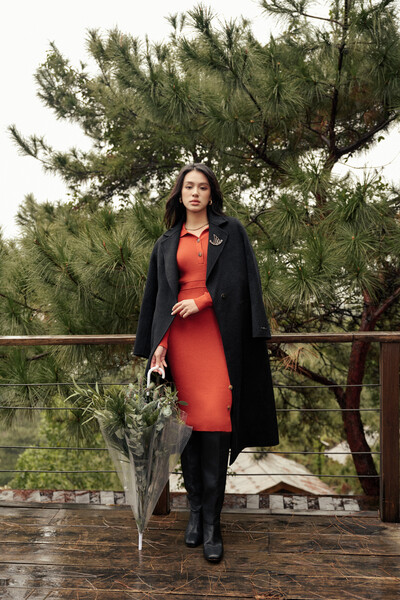 Long premium wool coat with belt