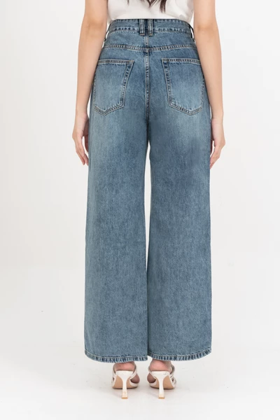 Quần jeans túi vuông