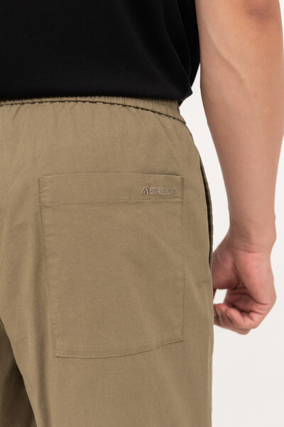 Quần shorts Regular ngang gối