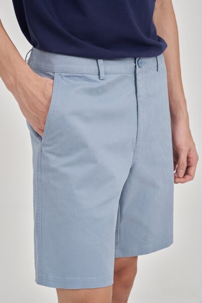 Quần shorts Khaki Slim fit
