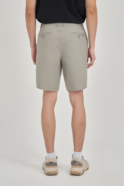 Quần shorts Khaki Slim fit