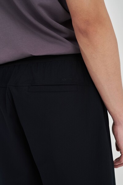 Quần shorts Regular Flowtex