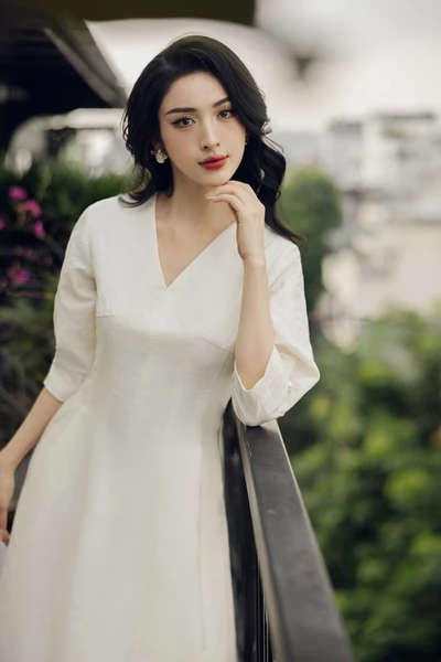 Fiona Dress - Đầm tapta dập nổi tay lỡ