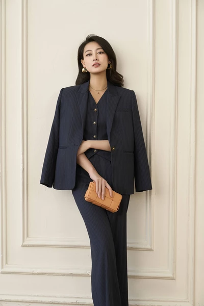 Áo Blazer kẻ Serge