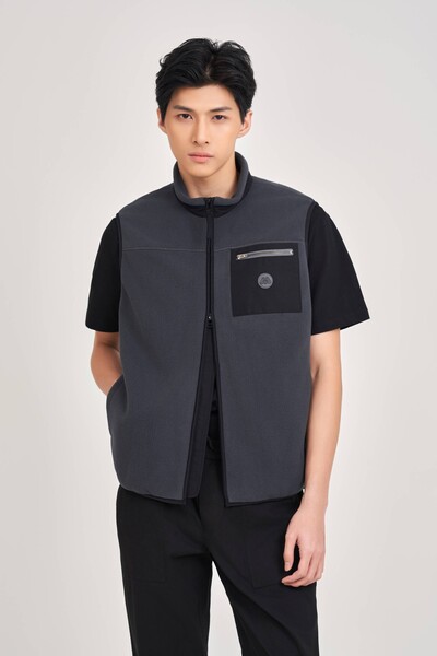 Áo khoác Gile trơn phối túi MS 73E4052