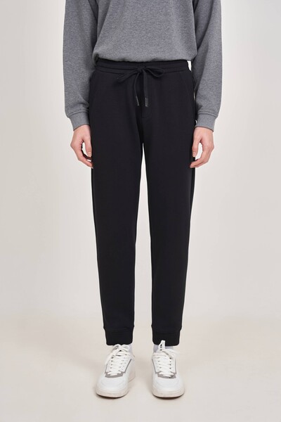 Quần nỉ Jogger Slim