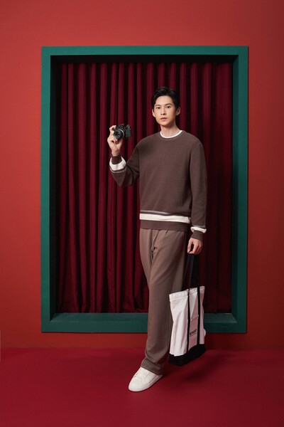 Forge Pants - Quần dài Tuytsi ống đứng