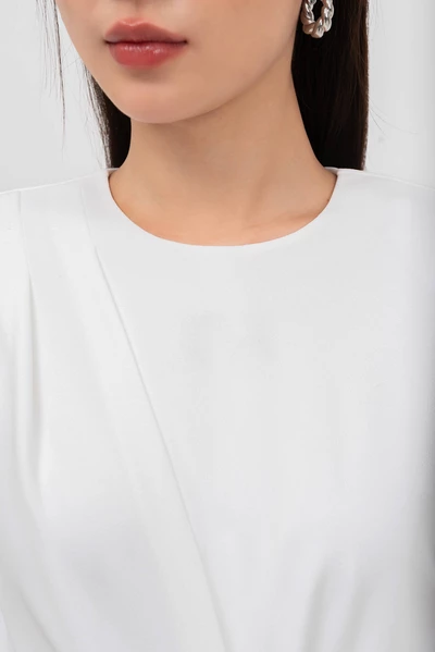 Đầm xếp White Whisper