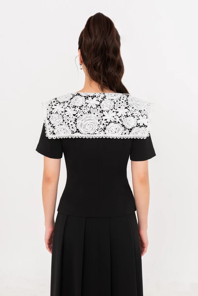 Ivory Grace Vest - Áo khoác phối ren