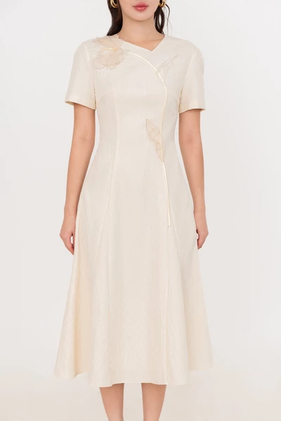White Flare Dress - Đầm xòe Tuytsi