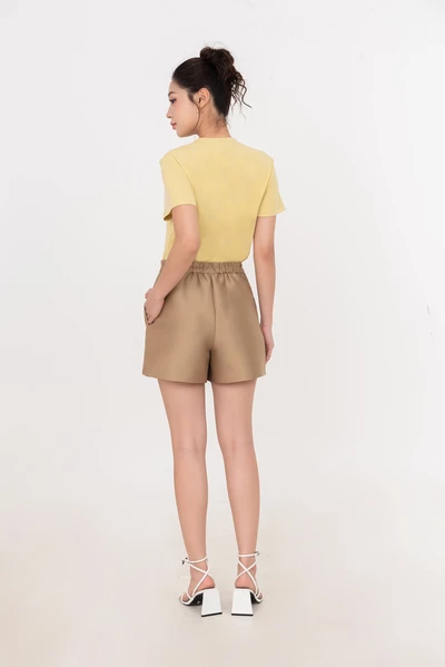 Blossom Scarf Tee – Áo thun phối khăn