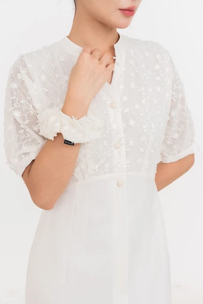 Ivory Bloom Dress – Đầm midi cổ chữ V phối ren