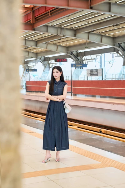 Pleated Denim Dress - Đầm cổ đức