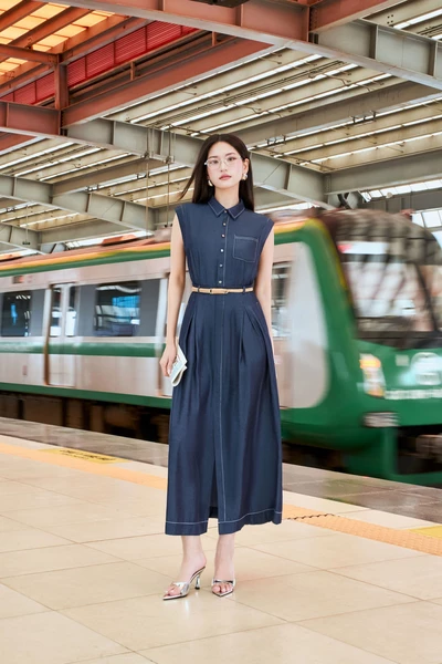 Pleated Denim Dress - Đầm cổ đức