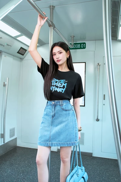 Graphic Tee - Áo thun chữ