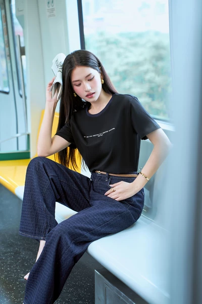 Áo thun Stay phối viền