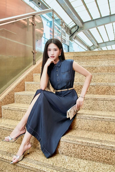 Pleated Denim Dress - Đầm cổ đức