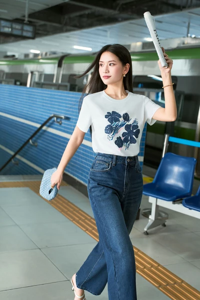 Moves Jeans - Quần demin ống suông