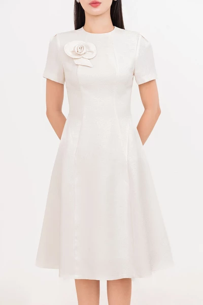 Flower Accent Dress - Đầm xòe Oganza