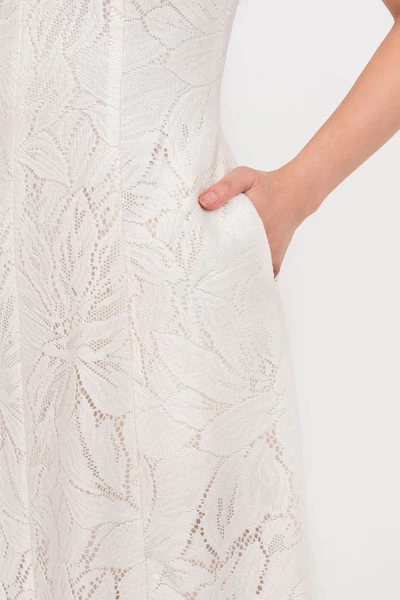 Whisper White Lace – Đầm ren midi tay bồng