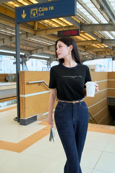 Áo thun Stay phối viền