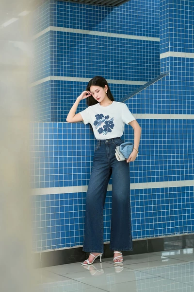 Moves Jeans - Quần demin ống suông
