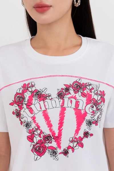 Floral Heart Tee - Áo thun