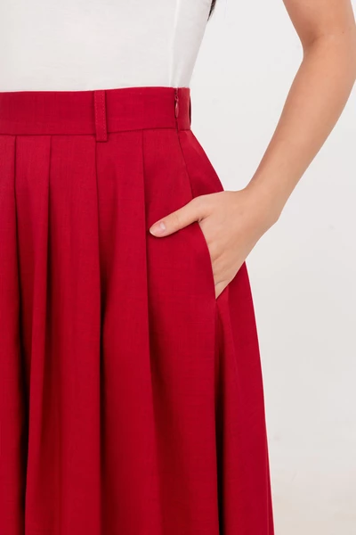 Pleated Flowy Skirt - Chân váy Tuytsi