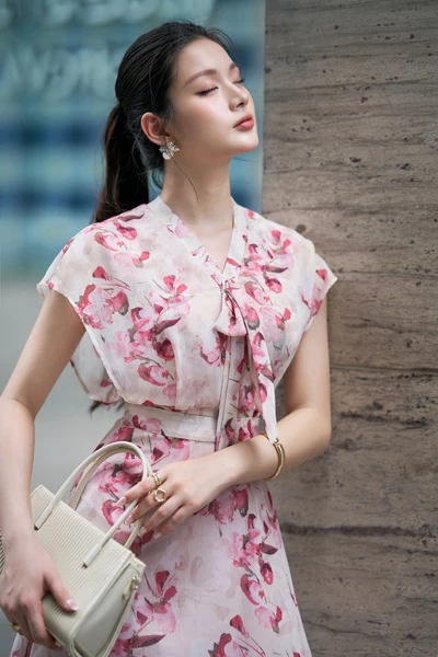 Bloom in Uban Dress- Đầm lụa họa tiết