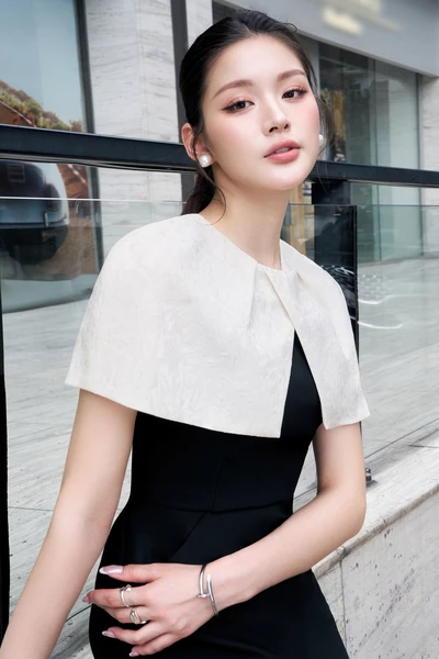 Urban Icon Dress - Đầm ôm Tuytsi