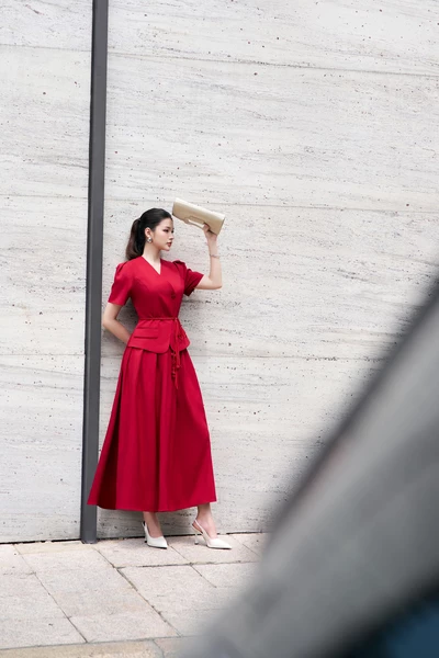 Tailored V Blouse - Áo kiểu ôm Tuytsi