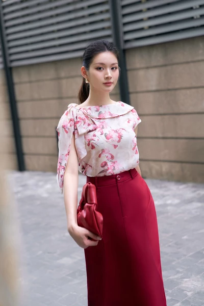 Burgundy Red Skirt - Chân váy A Tuytsi