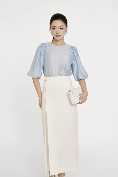 Elegant Silk Blouse - Áo sơ mi tay lỡ