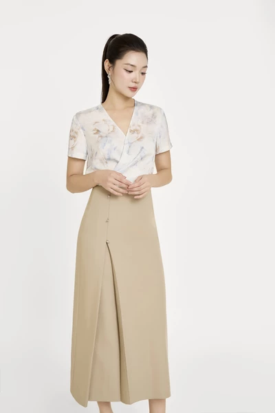 Floral V Neck Blouse - Áo sơ mi họa tiết