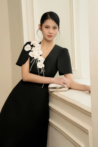The Noir Bloom Dress - Đầm dạ hội
