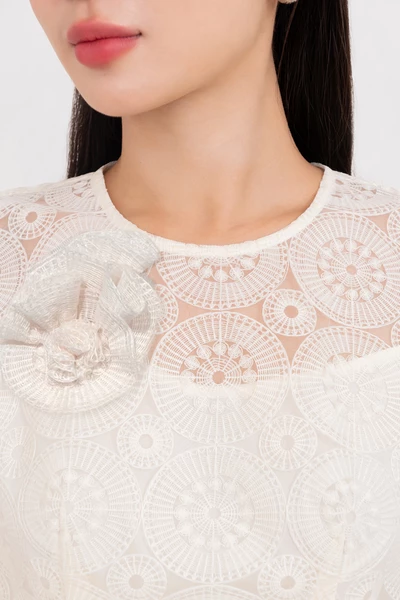 Ivory Lace Dress - Đầm ren đính hoa