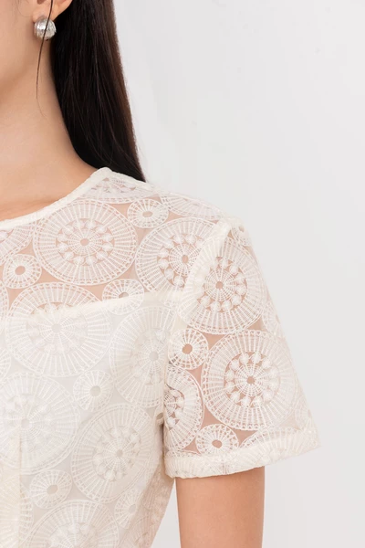 Ivory Lace Dress - Đầm ren đính hoa