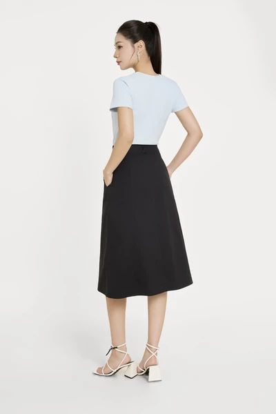 Blossom Accent Tee - Áo thun nữ