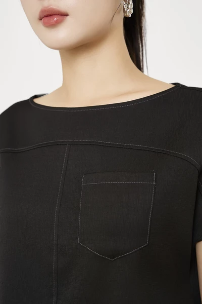 Minimalist Black Blouse - Áo sơ mi lụa