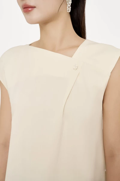 Sleeveless Blouse - Áo kiểu Tuytsi