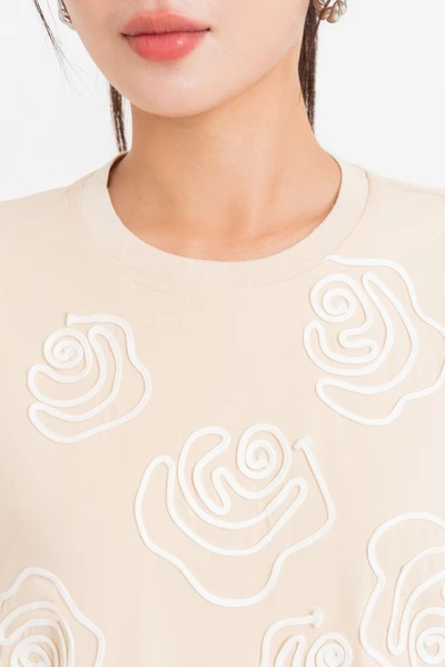 Rose Trace Tee – Áo thun họa tiết